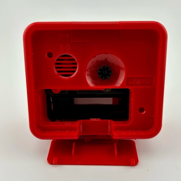 Vintage, Walt Disney Mickey Mouse Travel Alarm Clock by Lorus Quartz - Picture 3 of 6